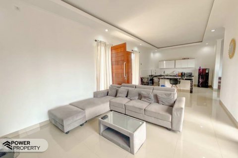 3 bedrooms Villa in Nusa Dua, Badung, Indonesia No. 8646 16