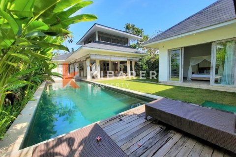 3 bedrooms Villa in Tibubeneng, Badung, Indonesia No. 13009 12
