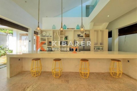 3 bedrooms Villa in Tibubeneng, Badung, Indonesia No. 13009 16