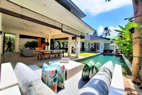 3 bedrooms Villa in Tibubeneng, Badung, Indonesia No. 13009 9