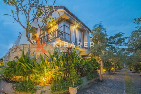 2 bedrooms Villa in Kerobokan, Badung, Indonesia No. 13008