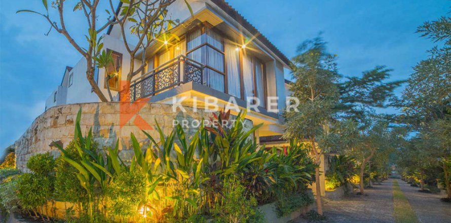 2 bedrooms Villa in Kerobokan, Badung, Indonesia No. 13008