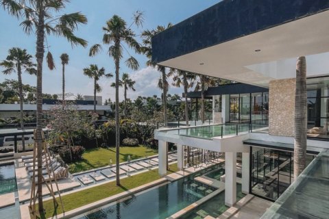 6 bedrooms Villa in Pererenan, Mengwi, Badung, Indonesia No. 11086
