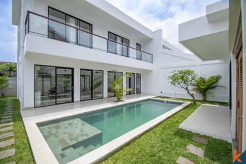 3 bedrooms Villa in Legian, Kuta, Badung, Indonesia No. 11109
