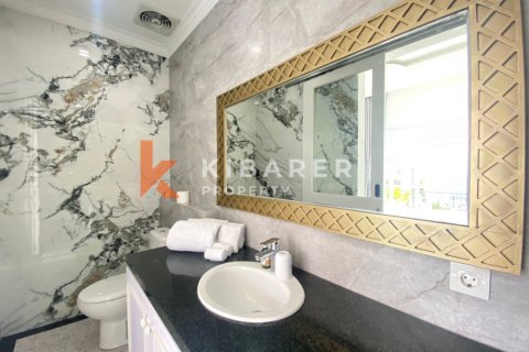 3 bedrooms Villa in Ungasan, Badung, Indonesia No. 12863 12