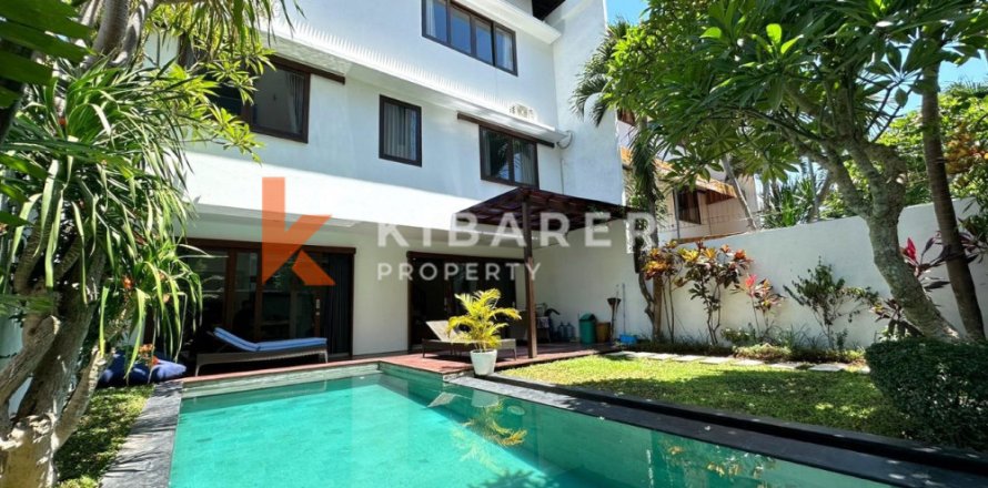 3 bedrooms Villa in Canggu, Badung, Indonesia No. 13074