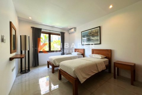 3 bedrooms Villa in Canggu, Badung, Indonesia No. 13074 12
