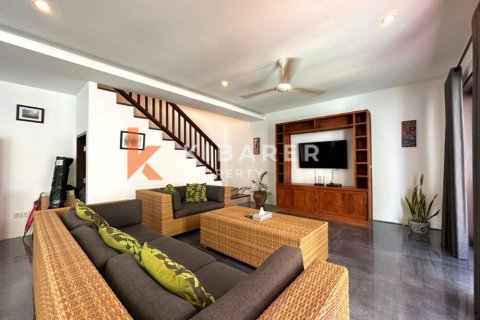 3 bedrooms Villa in Canggu, Badung, Indonesia No. 13074 4