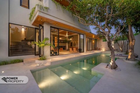 Вилла с 4 спальнями в Seminyak, Бадунг, Индонезия № 7633 2