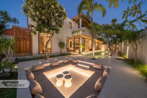 4 bedrooms Villa in Seminyak, Badung, Indonesia No. 7633