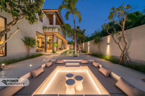 Вилла с 4 спальнями в Seminyak, Бадунг, Индонезия № 7633 3