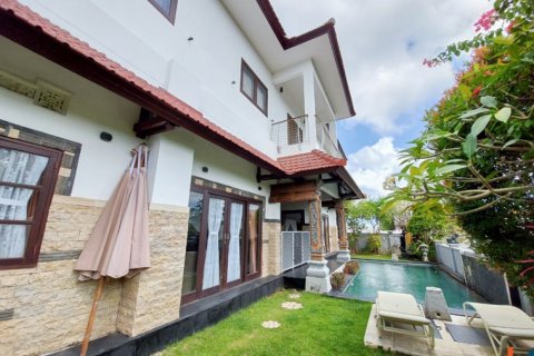 4 bedrooms Villa in South Kuta, Badung, Indonesia No. 11602 5