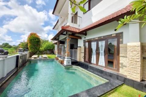 4 bedrooms Villa in South Kuta, Badung, Indonesia No. 11602