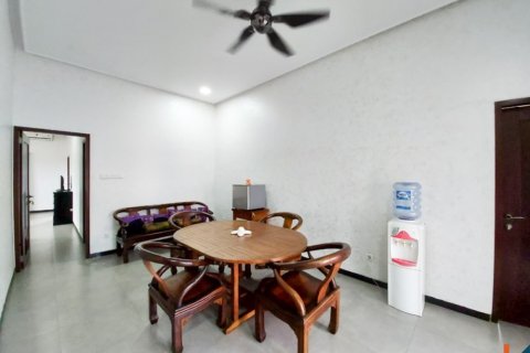 4 bedrooms Villa in South Kuta, Badung, Indonesia No. 11602 8