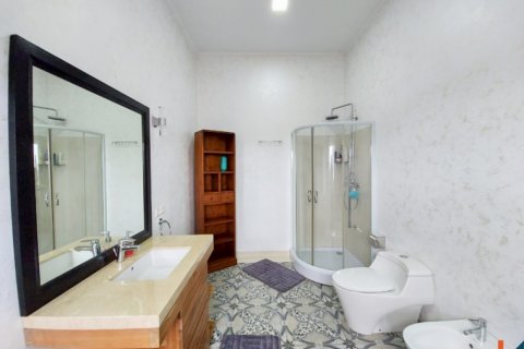 4 bedrooms Villa in South Kuta, Badung, Indonesia No. 11602 29