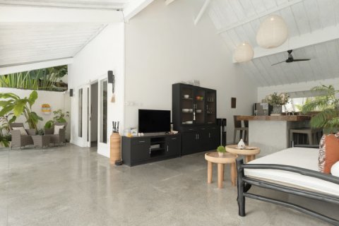 2 bedrooms Villa in Seminyak, Badung, Indonesia No. 13735 8