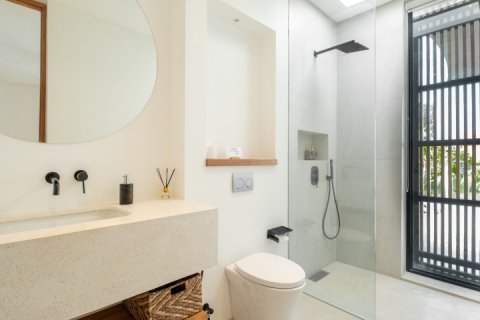 4 bedrooms Villa in Canggu, Badung, Indonesia No. 13739 28