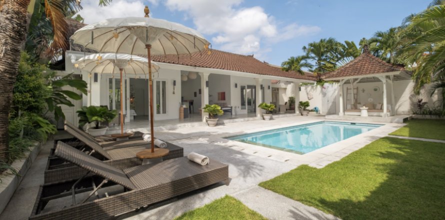 Вилла с 3 спальнями в Seminyak, Бадунг, Индонезия № 13734