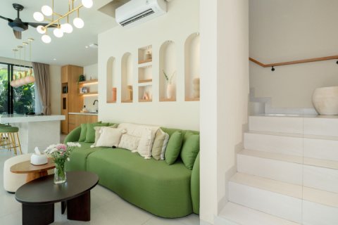 4 bedrooms Villa in Canggu, Badung, Indonesia No. 13740 6
