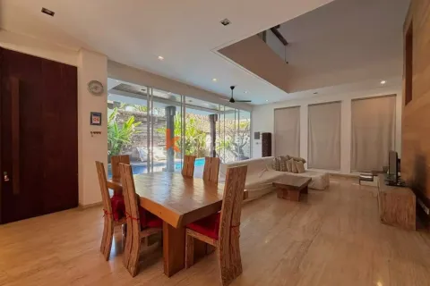 3 bedrooms Villa in Kerobokan, Badung, Indonesia No. 12264 7