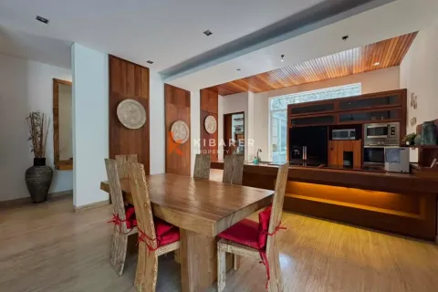 3 bedrooms Villa in Kerobokan, Badung, Indonesia No. 12264 8