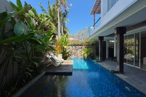3 bedrooms Villa in Kerobokan, Badung, Indonesia No. 12264 2