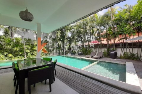 Вилла с 4 спальнями в Seminyak, Бадунг, Индонезия № 12266 2