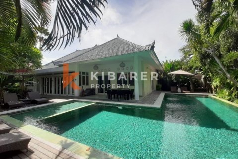 Вилла с 4 спальнями в Seminyak, Бадунг, Индонезия № 12266