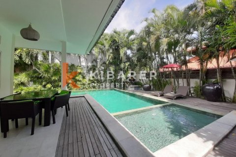 Вилла с 4 спальнями в Seminyak, Бадунг, Индонезия № 12266 9