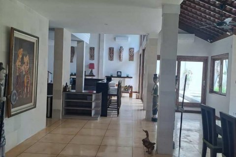 4 bedrooms Villa in Seminyak, Badung, Indonesia No. 8256 19
