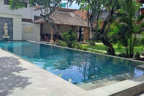 4 bedrooms Villa in Seminyak, Badung, Indonesia No. 8256 10