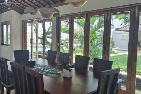 4 bedrooms Villa in Seminyak, Badung, Indonesia No. 8256 18