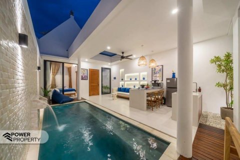 2 bedrooms Villa in Kerobokan, Badung, Indonesia No. 13602