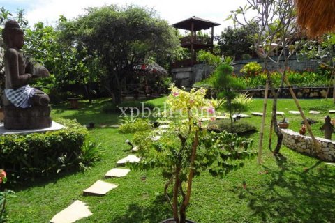 Вилла с 14 спальнями в Nusa Dua, Бадунг, Индонезия № 13624 2