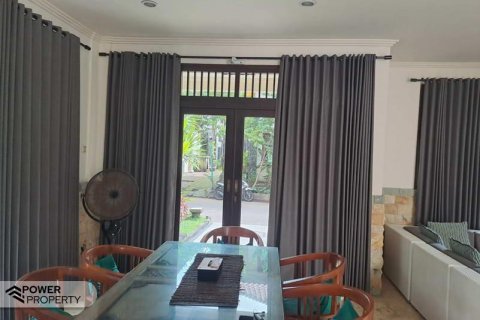 Вилла с 4 спальнями в Kuta, Бадунг, Индонезия № 13600 12