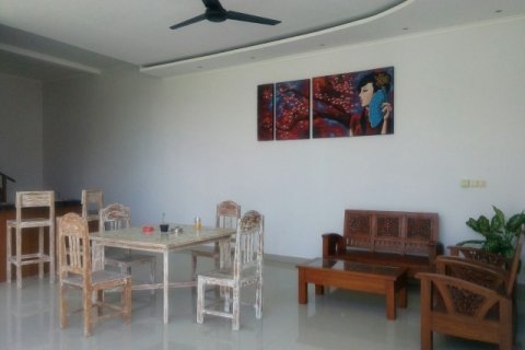 2 bedrooms Villa in Canggu, Badung, Indonesia No. 1820 10