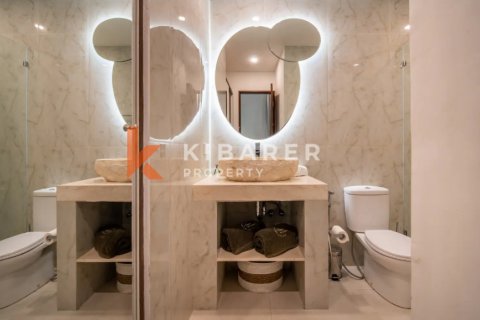 3 bedrooms Villa in Badung, Indonesia No. 11905 17