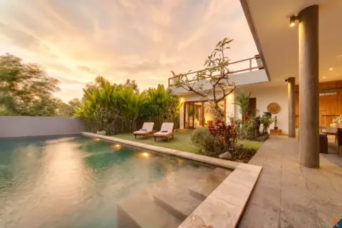 4 bedrooms Villa in Ungasan, Badung, Indonesia No. 10225