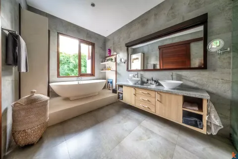 8 bedrooms Villa in Tibubeneng, Badung, Indonesia No. 10224 21