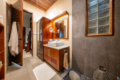8 bedrooms Villa in Tibubeneng, Badung, Indonesia No. 10224 20