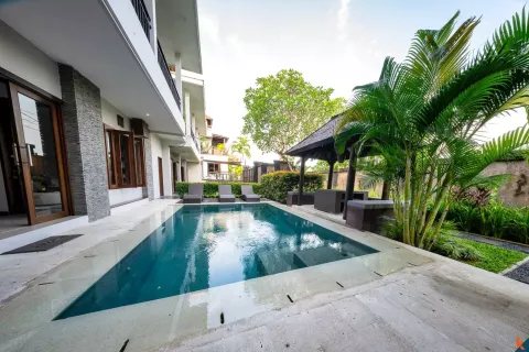 8 bedrooms Villa in Tibubeneng, Badung, Indonesia No. 10224 3