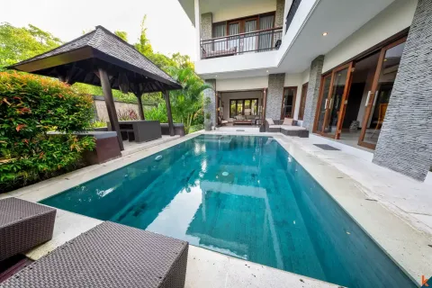 8 bedrooms Villa in Tibubeneng, Badung, Indonesia No. 10224