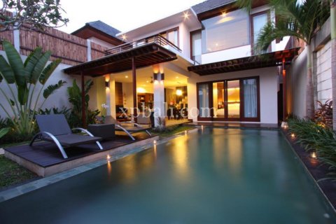 4 bedrooms Villa in Seminyak, Badung, Indonesia No. 530 6