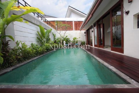 4 bedrooms Villa in Seminyak, Badung, Indonesia No. 530 4