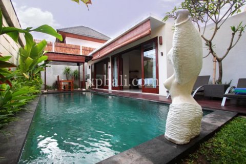 4 bedrooms Villa in Seminyak, Badung, Indonesia No. 530 3