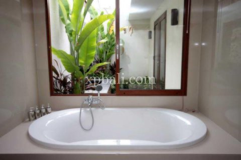 4 bedrooms Villa in Seminyak, Badung, Indonesia No. 530 9
