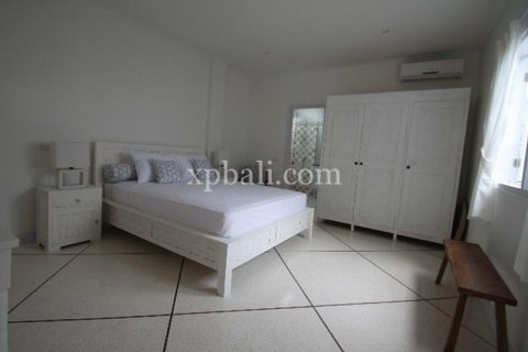 3 bedrooms Villa in Canggu, Badung, Indonesia No. 542 5