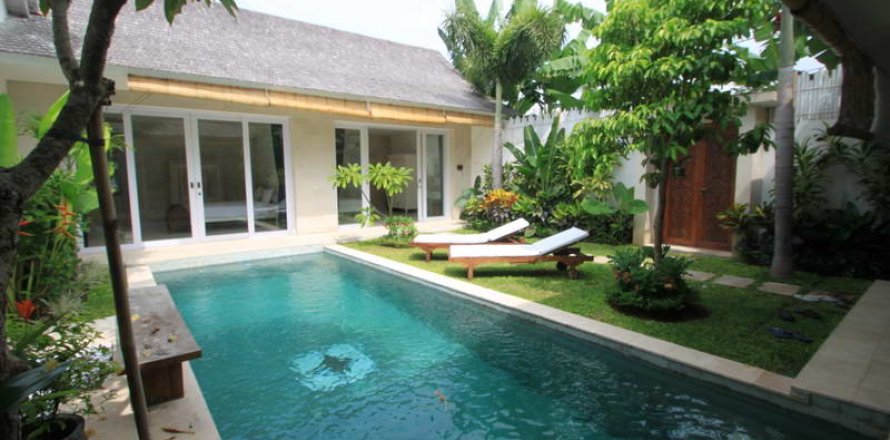 3 bedrooms Villa in Canggu, Badung, Indonesia No. 542