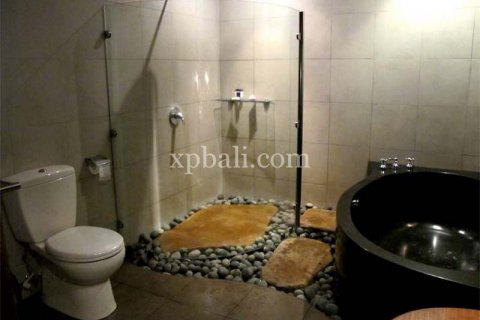 3 bedrooms Villa in Canggu, Badung, Indonesia No. 543 11