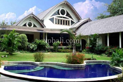 3 bedrooms Villa in Canggu, Badung, Indonesia No. 543